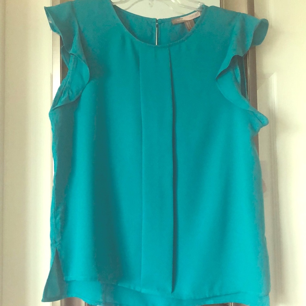 NWT Forever 21 Flutter Sleeve Woven Top
